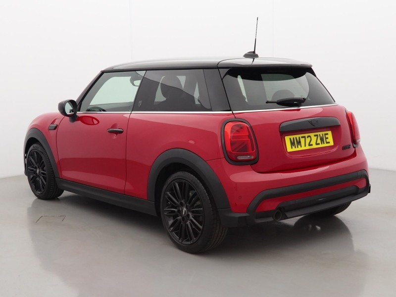 2022 (72) MINI HATCHBACK 1.5 Cooper Exclusive 3dr Auto 5921874