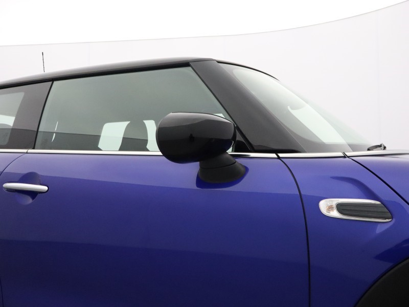 2020 (70) MINI HATCHBACK 1.5 Cooper Sport II 3dr Auto 5889592