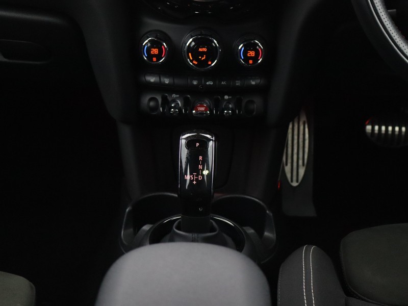 2020 (70) MINI HATCHBACK 1.5 Cooper Sport II 3dr Auto 5889629