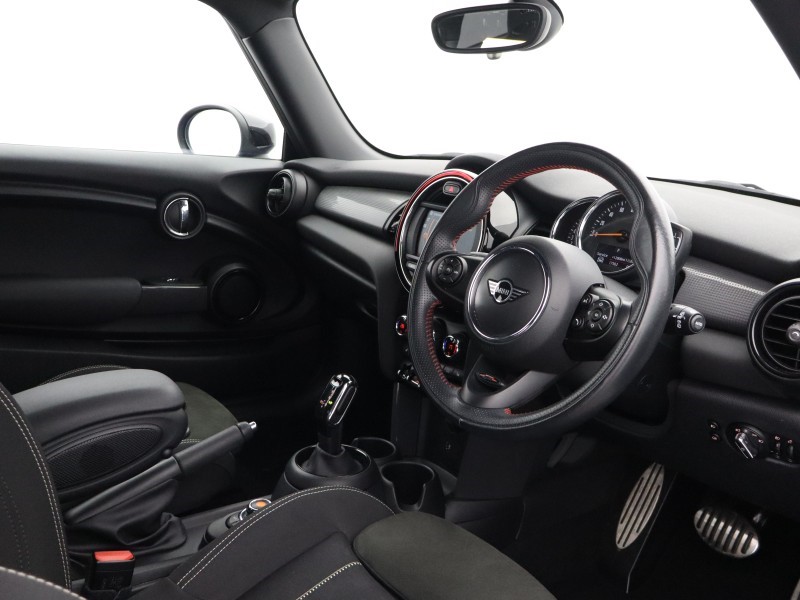 2020 (70) MINI HATCHBACK 1.5 Cooper Sport II 3dr Auto 5889594
