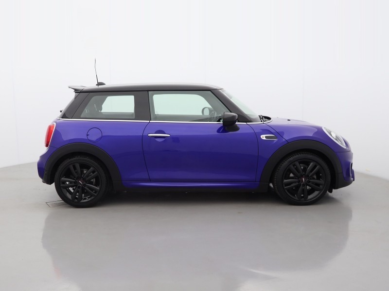 2020 (70) MINI HATCHBACK 1.5 Cooper Sport II 3dr Auto 5889580