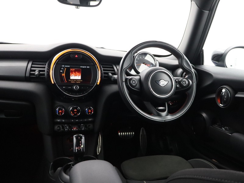 2020 (70) MINI HATCHBACK 1.5 Cooper Sport II 3dr Auto 5889627