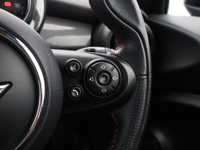 2020 (70) MINI HATCHBACK 1.5 Cooper Sport II 3dr Auto 5889615