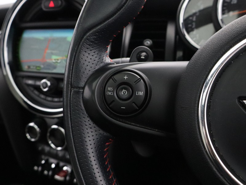 2018 (18) MINI HATCHBACK 2.0 Cooper S 3dr Auto 5965128