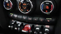 2018 (18) MINI HATCHBACK 2.0 Cooper S 3dr Auto 5965111
