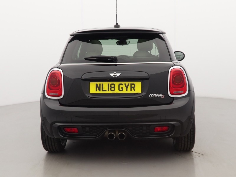 2018 (18) MINI HATCHBACK 2.0 Cooper S 3dr Auto 5965085