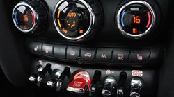 2018 (18) MINI HATCHBACK 2.0 Cooper S 3dr Auto 5965112