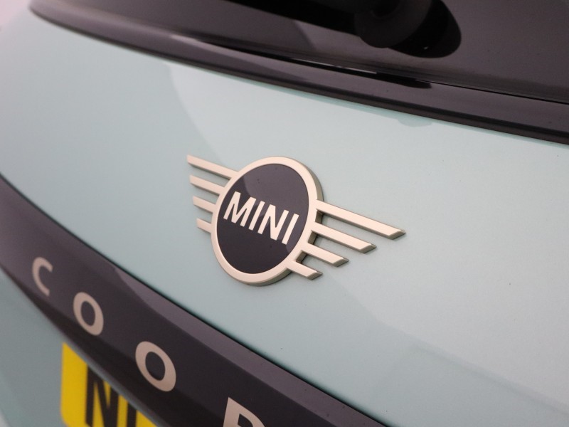 2025 (25) MINI COOPER 2.0 S Exclusive 3dr Auto 5887183