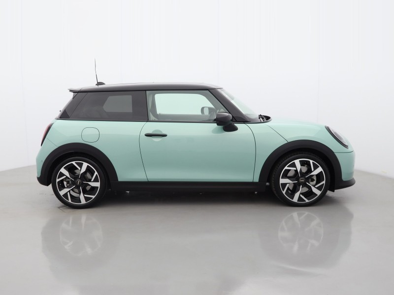 2025 (25) MINI COOPER 2.0 S Exclusive 3dr Auto 5887178
