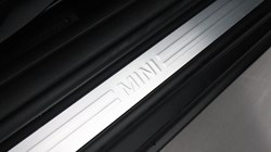 2025 (25) MINI COOPER 2.0 S Exclusive 3dr Auto 5887195