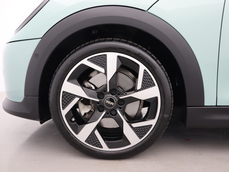 2025 (25) MINI COOPER 2.0 S Exclusive 3dr Auto 5887188