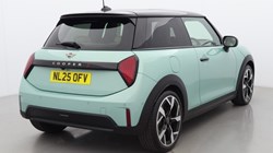 2025 (25) MINI COOPER 2.0 S Exclusive 3dr Auto 5887177