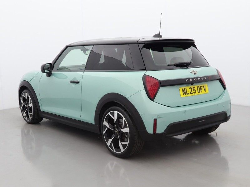 2025 (25) MINI COOPER 2.0 S Exclusive 3dr Auto 5887175