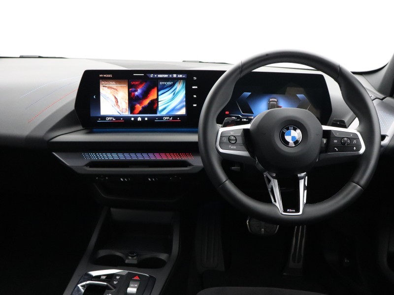 2025 (75) BMW 1 SERIES 123 xDrive M Sport 5dr Step Auto 5886317