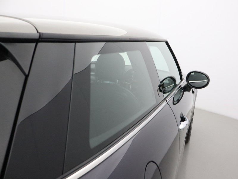 2023 (72) MINI HATCHBACK 1.5 Cooper Exclusive 3dr Auto 5891158