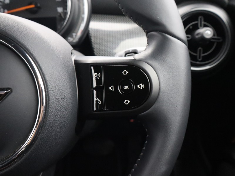 2023 (72) MINI HATCHBACK 1.5 Cooper Exclusive 3dr Auto 5891201