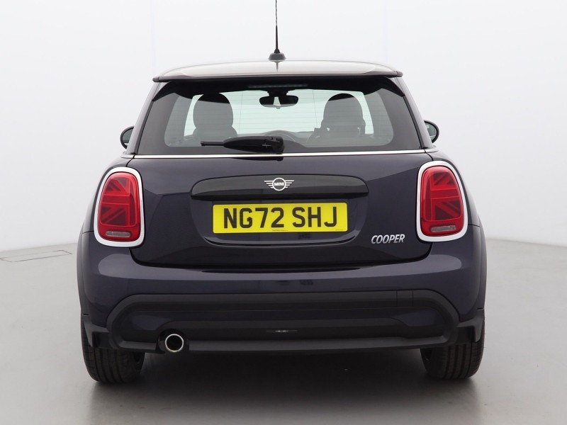 2023 (72) MINI HATCHBACK 1.5 Cooper Exclusive 3dr Auto 5891149