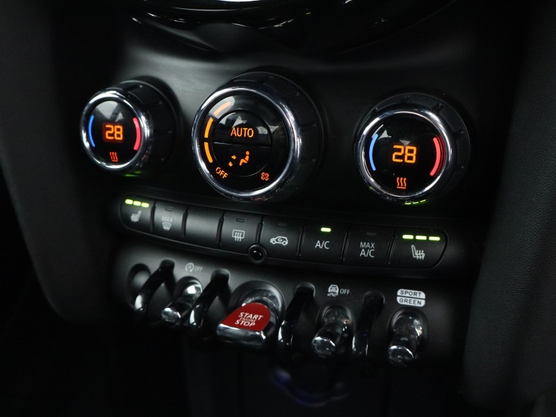 2023 (72) MINI HATCHBACK 1.5 Cooper Exclusive 3dr Auto 5891176