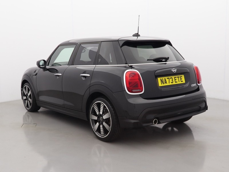 2023 (73) MINI HATCHBACK 1.5 Cooper Exclusive Premium 5dr Auto 5908746