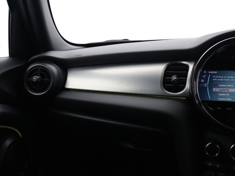 2023 (73) MINI HATCHBACK 1.5 Cooper Exclusive Premium 5dr Auto 5908804