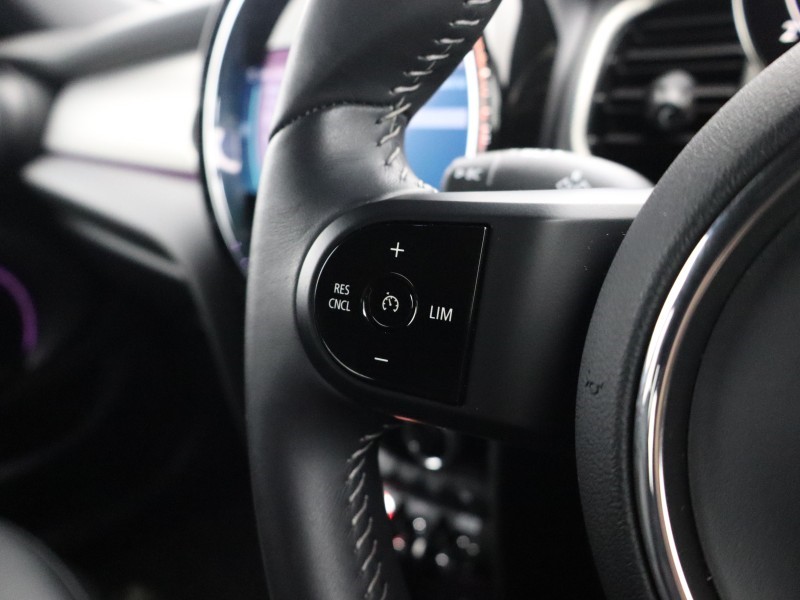 2023 (73) MINI HATCHBACK 1.5 Cooper Exclusive Premium 5dr Auto 5908784