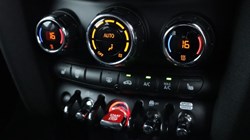 2023 (73) MINI HATCHBACK 1.5 Cooper Exclusive Premium 5dr Auto 5908777