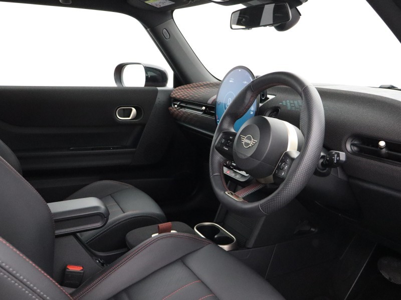 2024 (74) MINI COOPER 1.5 C Sport 3dr Auto 5974408