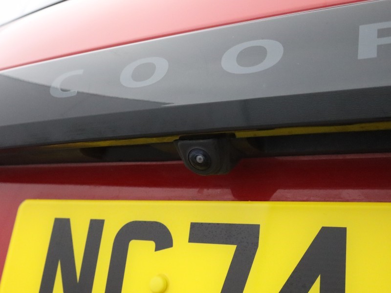 2024 (74) MINI COOPER 1.5 C Sport 3dr Auto 5974399