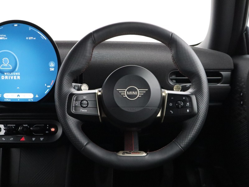 2024 (74) MINI COOPER 1.5 C Sport 3dr Auto 5974440