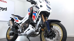 2025 (25) Honda Africa Twin CRF1100 4762322