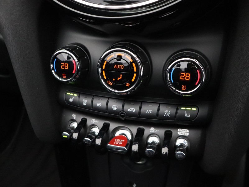 2022 (22) MINI CONVERTIBLE 1.5 Cooper Exclusive 2dr Auto 5918361