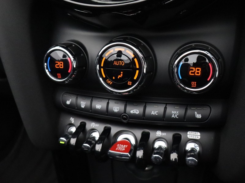 2022 (22) MINI CONVERTIBLE 1.5 Cooper Exclusive 2dr Auto 5918362