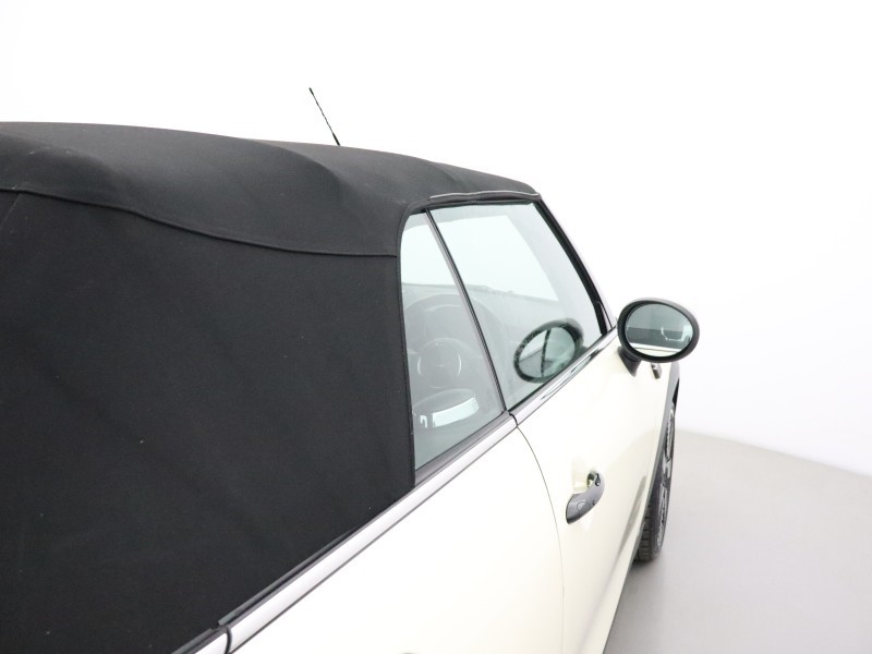 2022 (22) MINI CONVERTIBLE 1.5 Cooper Exclusive 2dr Auto 5918380