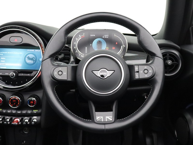 2022 (22) MINI CONVERTIBLE 1.5 Cooper Exclusive 2dr Auto 5918375