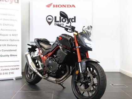 2024 (24) Honda CB750 Hornet