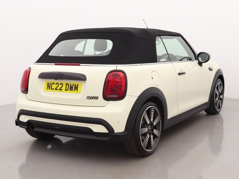2022 (22) MINI CONVERTIBLE 1.5 Cooper Exclusive 2dr Auto 5918332