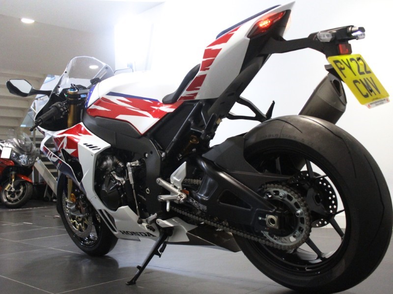 2022 (22) Honda CBR1000RR-R Fireblade SP 30th Anniversary Edition 4918148