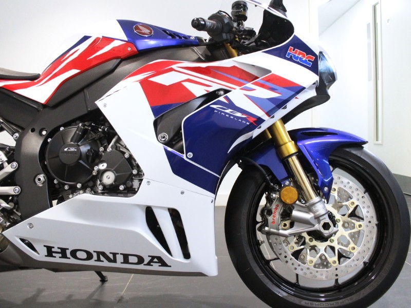 2022 (22) Honda CBR1000RR-R Fireblade SP 30th Anniversary Edition 4918153