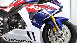 2022 (22) Honda CBR1000RR-R Fireblade SP 30th Anniversary Edition 4918153