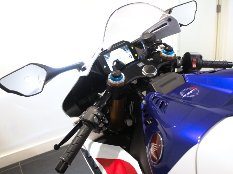 2022 (22) Honda CBR1000RR-R Fireblade SP 30th Anniversary Edition 4918139