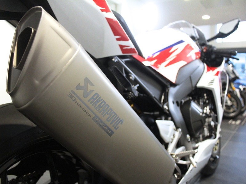 2022 (22) Honda CBR1000RR-R Fireblade SP 30th Anniversary Edition 4918150