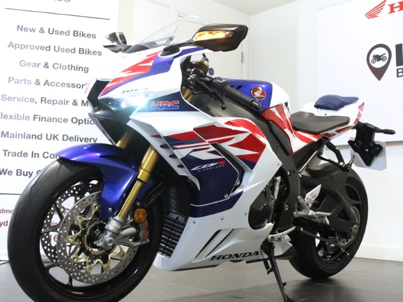 2022 (22) Honda CBR1000RR-R Fireblade SP 30th Anniversary Edition 4918149