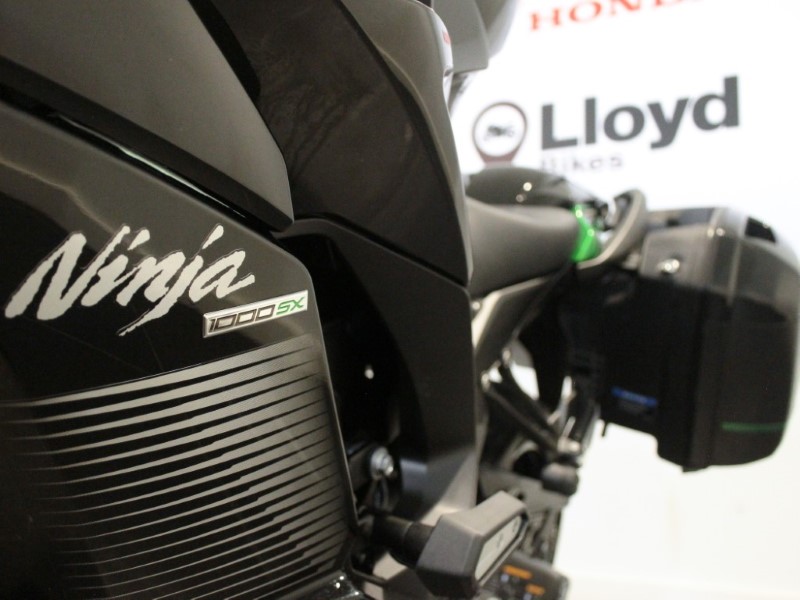 2023 (23) Kawasaki Ninja 1000 SX Performance Tourer 4958126