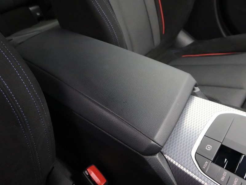 2025 (25) BMW 4 SERIES 420i M Sport 5dr Step Auto 5899321