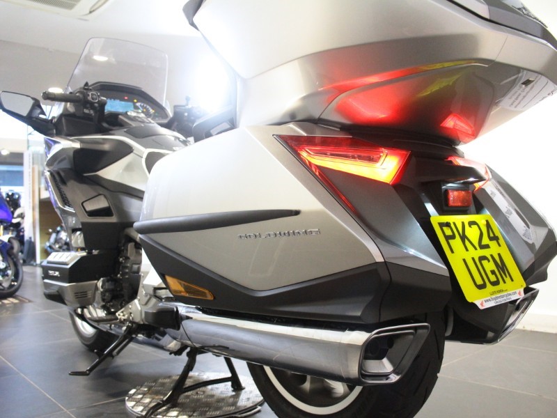 2024 (24) Honda GL1800 Gold Wing Tour DCT with Airbag 5034230