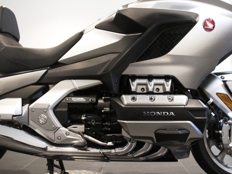 2024 (24) Honda GL1800 Gold Wing Tour DCT with Airbag 5034215