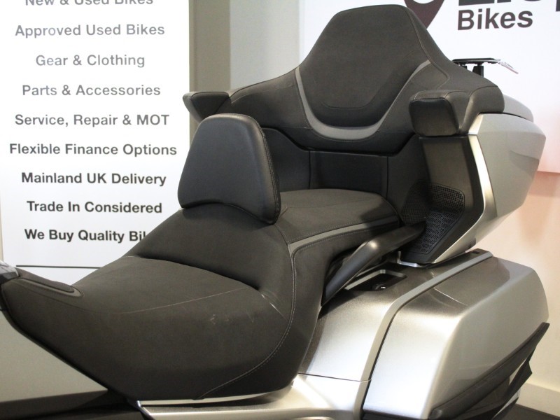 2024 (24) Honda GL1800 Gold Wing Tour DCT with Airbag 5034224