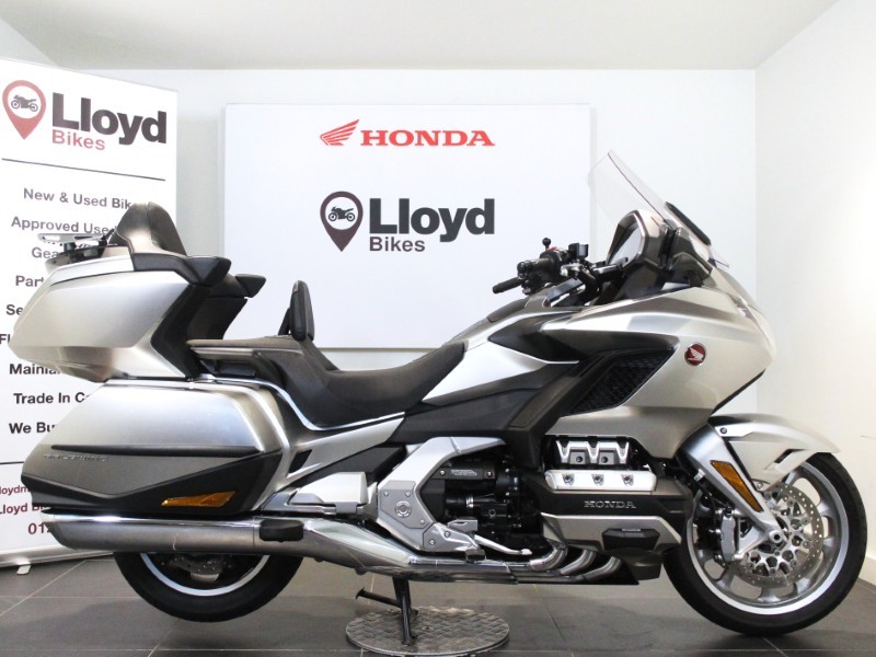 2024 (24) Honda GL1800 Gold Wing Tour DCT with Airbag