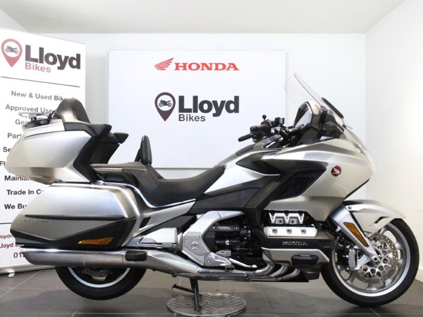 2024 (24) Honda GL1800 Gold Wing Tour DCT with Airbag