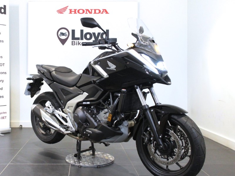 2025 (75) Honda NC750X DCT